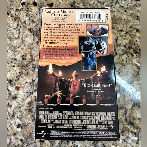 The Mummy Returns VHS tape - Picture 2 of 3